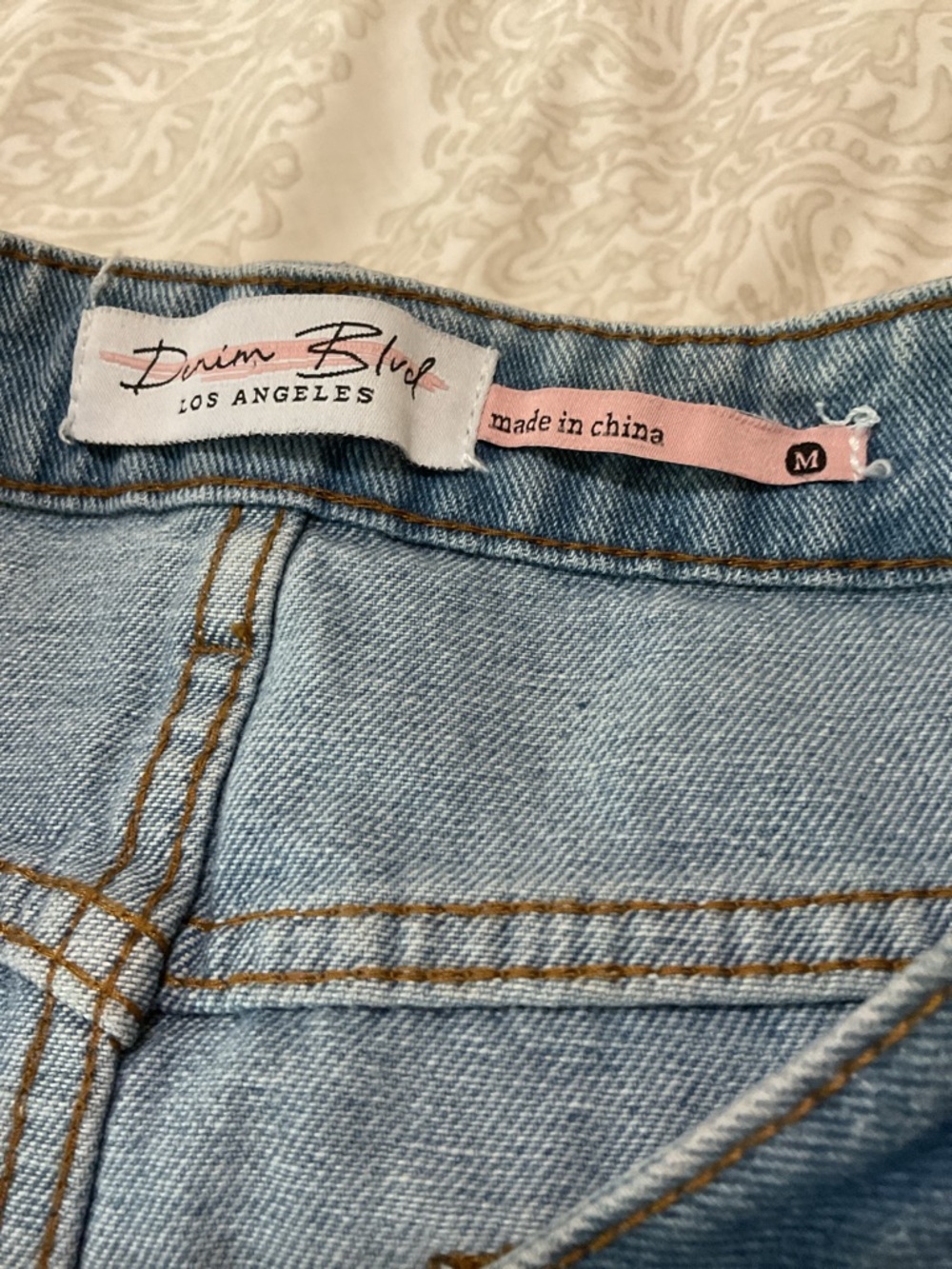Denim Blvd Los Angeles Med Wash Distressed Denim Mini Skirt Size Medium NWT - Picture 11 of 12